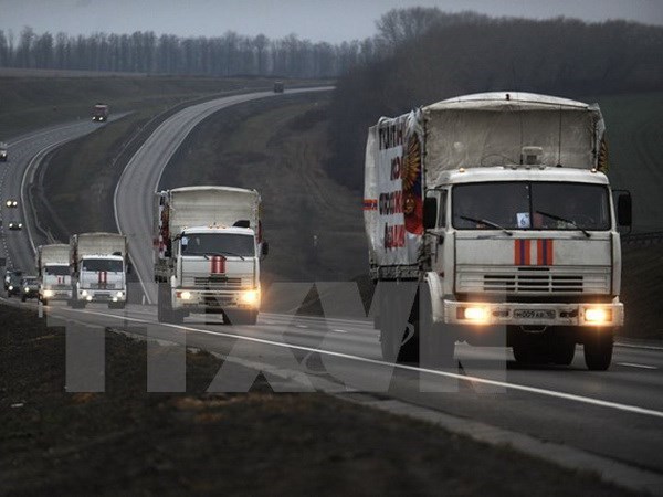Đoàn xe chuyển hàng viện trợ của Nga