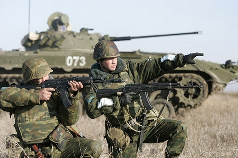 Nhiều người cho rằng Nga có thể cho quân đổ bộ vào Ukraine sau khi rút khỏi Syria 