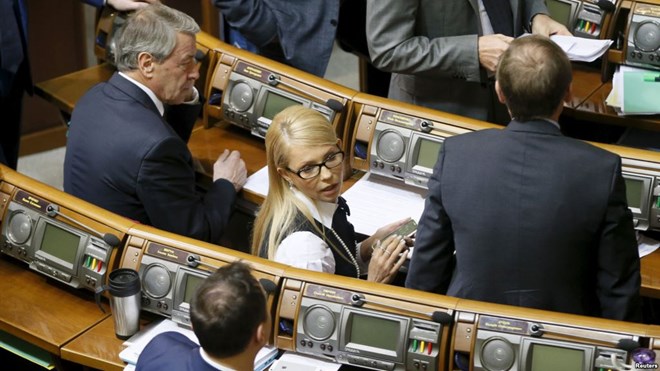 Tình hình Ukraine mới nhất cho biết Đảng của bà Tymoshenko rời bỏ liên minh cầm quyền