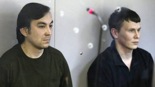 Yerofeyev (trái) và Alexandrov