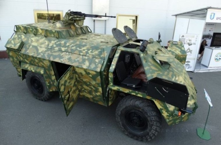 Mẫu xe bọc thép chở quân OVOD do Ukraine phát triển được giới thiệu vào năm 2015