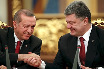 Tổng thống Thổ Nhĩ Kỳ Recep Tayyip Erdogan và Tổng thống Ukraine Poroshenko