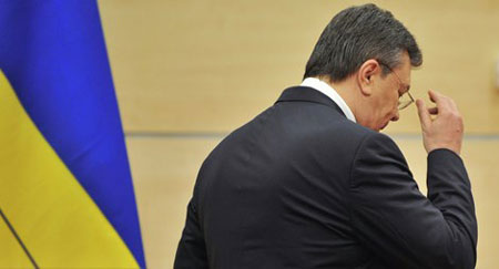 Tình hình Ukraine mới nhất cho biết Tổng thống Ukraine Petro Poroshenko đã bất ngờ thừa nhận việc lật đổ cựu Tổng thống Yanukovych là bất hợp pháp