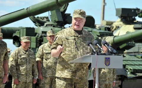 Ukraine điều 170 đơn vị thiết giáp tiến vào miền Đông