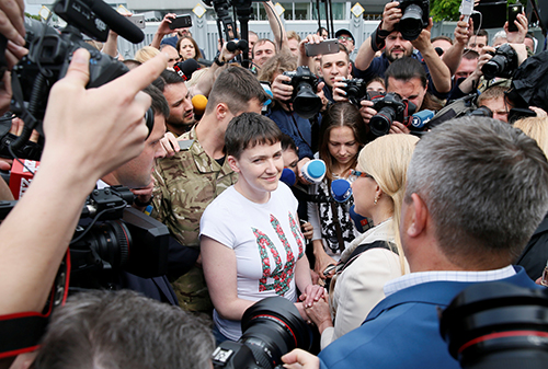 Tình hình Ukraine mới nhất cho biết Nga và Ukraine đã hoàn thành thỏa thuận trao đổi tù nhân 