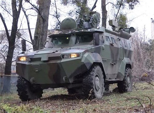 Xe bọc thép chở quân kiêm trinh sát hạng nhẹ Triton của Quân đội Ukraine