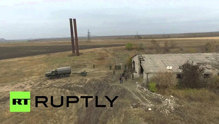 Ly khai miền Đông Ukraine rút pháo vùng giới tuyến