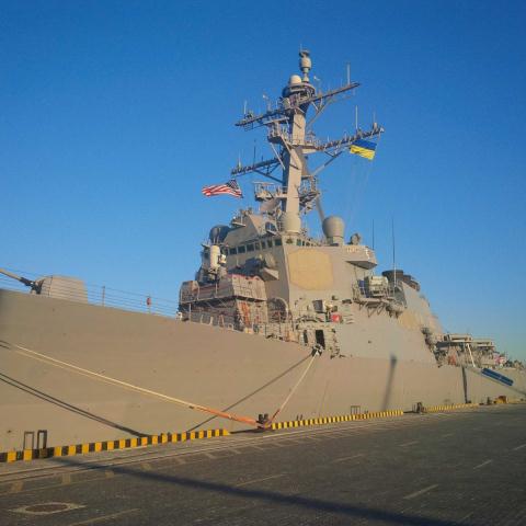 Tàu USS Ross của Hải quân Mỹ tới Ukraine tập trận, theo những tin tức về tình hình Ukraine mới nhất hôm nay