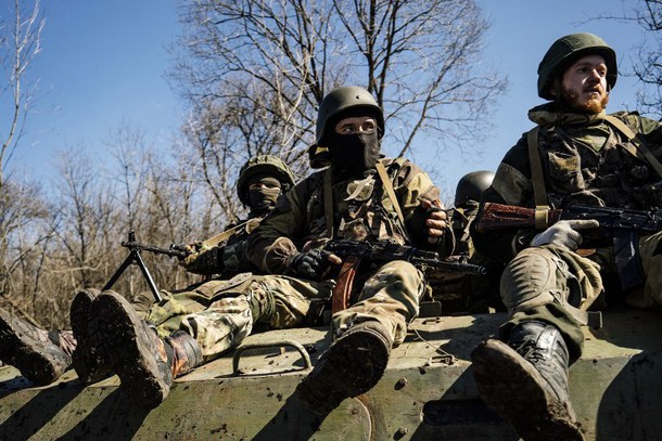 Tình hình Ukraine mới nhất: Ngày càng nhiều quân đội và vũ khí của Nga xâm nhập vào khu vực xảy ra giao tranh ở miền đông Ukraine
