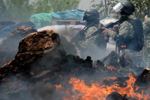 Phương Tây, Ukraine và Nga thường lên tiếng cáo buộc đối phương khiến tình hình Ukraine bất ổn