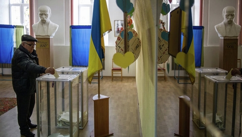 Cuộc bầu cử Quốc hội ở Kiev diễn ra trong bối cảnh tình hình Ukraine còn nhiều biến động