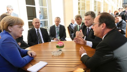 Nguyên thủ bốn nước Nga, Đức, Ukraine và Pháp đã có mặt tại thủ đô Paris để bàn về tình hình Ukraine
