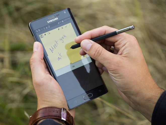Bút cảm ứng trên Galaxy Note của Samsung luôn khẳng định được vị trí độc tôn