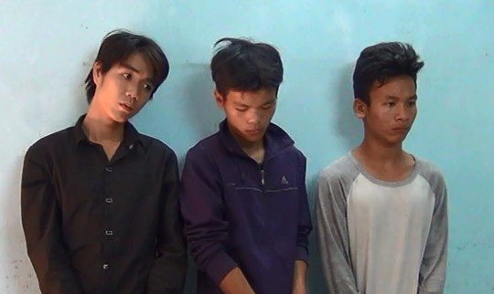 Thành viên băng cướp giật ở Sài Gòn chuyên dùng roi điện