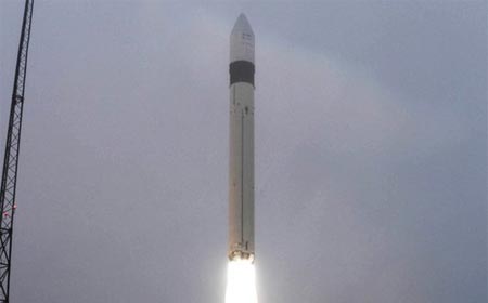 Tin tức khoa học công nghệ mới nhất hôm nay 21/11: Nga, Mỹ, Trung thử thiết bị tóm bắt vệ tinh
