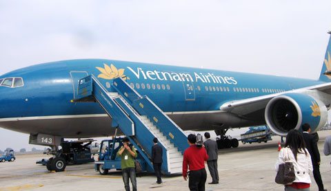 nhiều hành khách đi Vietnam Airlines, Jetstar Pacific trước và sau Tết Âm lịch cũng phàn nàn vì máy bay chậm chuyến liên tục