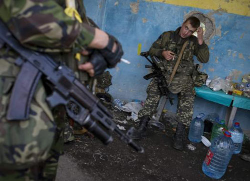 Tin tức thời sự mới nhất hôm nay 16/11: Nhất trí thời gian rút quân tại Ukraina