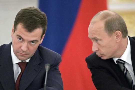 Tin tức thời sự mới nhất hôm nay 23/11: Tổng thống Putin có thể cách chức ông Medvedev 