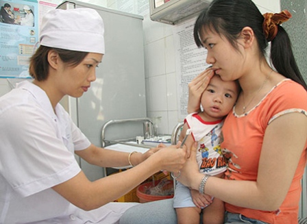 Tổ chức Y tế thế giới kêu gọi các bà mẹ đưa trẻ đi tiêm vắc xin phòng bệnh sởi