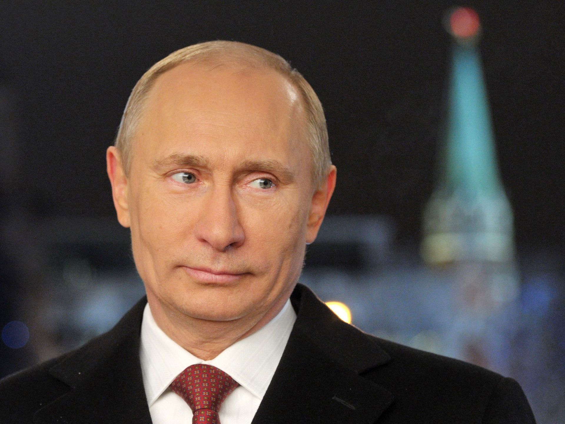 Tổng thống Nga kiếm được khoảng khoảng 151.000 USD trong năm 2014