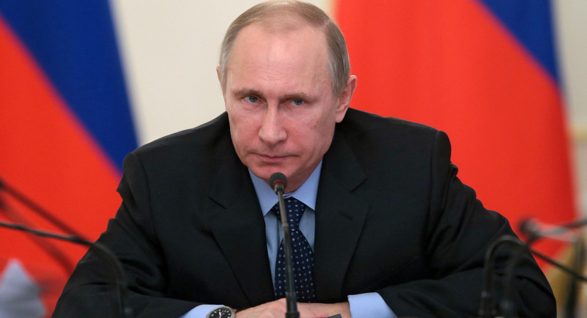 Tổng thống Putin đã ra quyết định sa thải hai quan chức cấp cao của điện Kremlin.