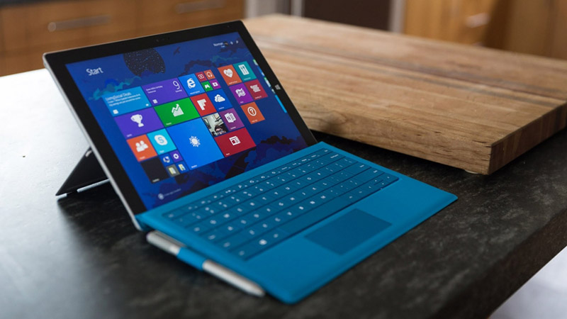 Microsoft Surface 4 sở hữu hệ điều hành Windows 10