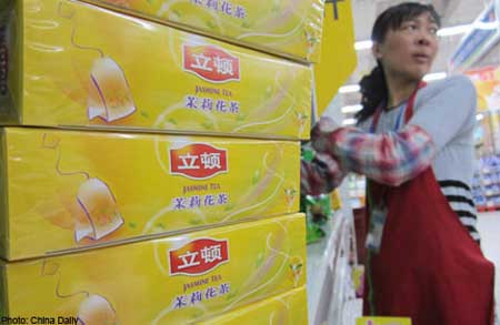Trước đó dư luận cũng từng xôn xao vì nhiều loại trà Lipton tại Trung Quốc được khẳng định có thuốc trừ sâu cấm