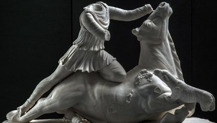 Ngoài bức tranh Picasso, cảnh sát Italya còn tịch thu thêm một bức tượng La Mã cổ đại