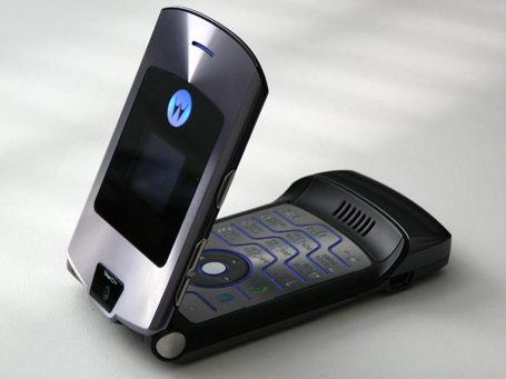 Motorola V3 - Huyền thoại một thời của làng điện thoại di động.