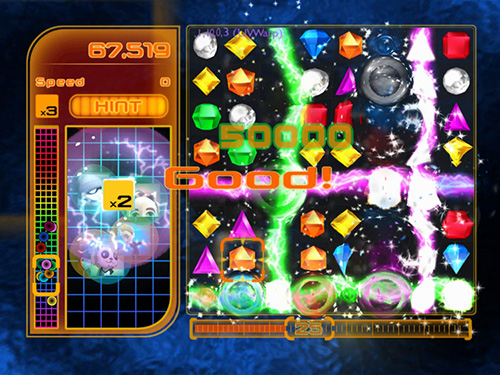 Các viên kim cương nổ tung trong game Bejeweled. 