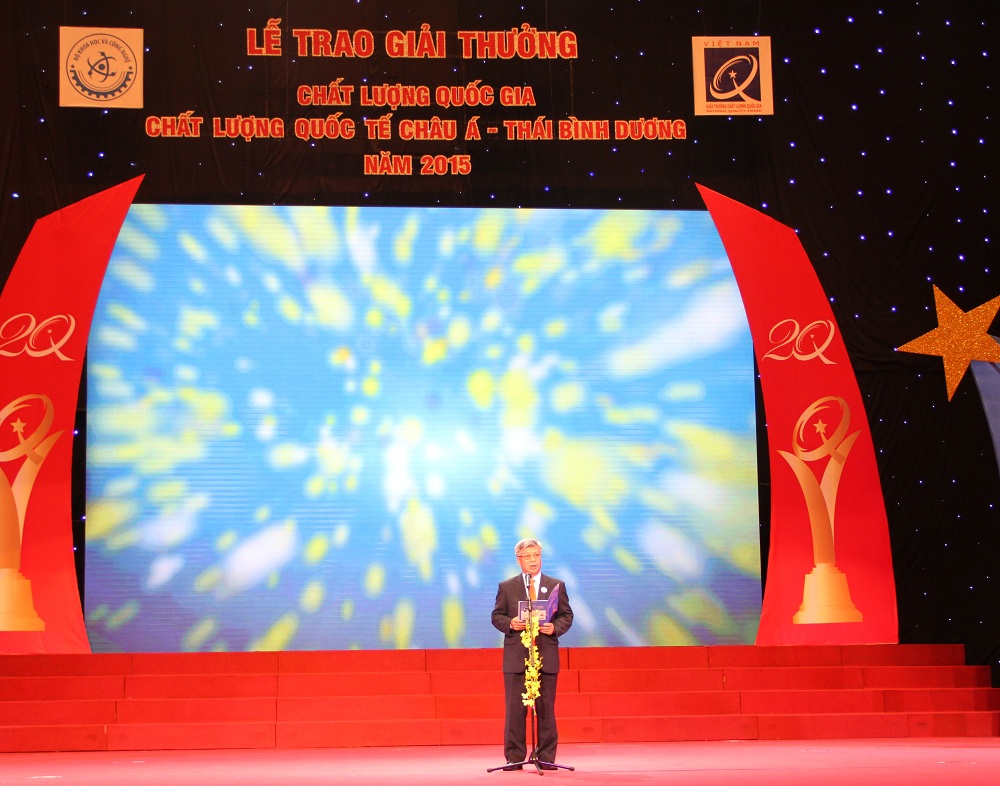 Thứ trưởng Trần Việt Thanh phát biểu khai mạc lễ trao giải thưởng Chất lượng Quốc gia 2015
