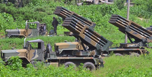 Hàn Quốc triển khai pháo đa nòng tới gần khu phi quân sự liên Triều vào ngày 23/8