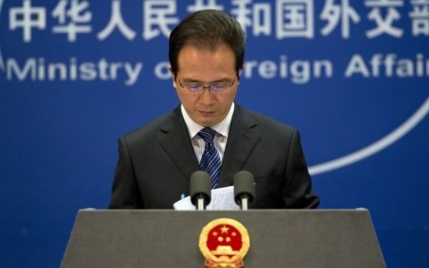 Người phát ngôn Bộ Ngoại giao Trung Quốc Hồng Lỗi cho rằng Triều Tiên cần hành động thận trọng hơn