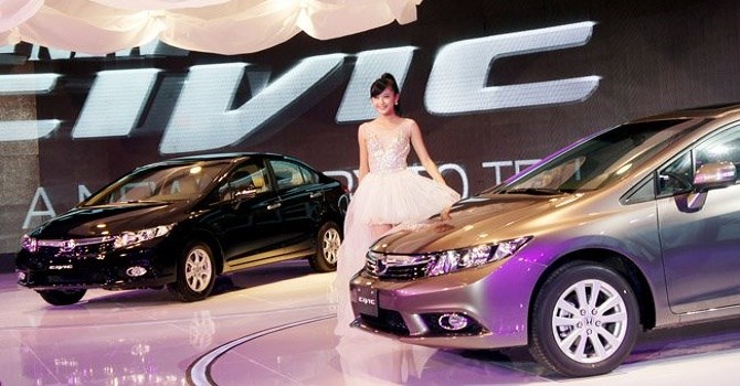 hãng Honda Việt Nam đã bất ngờ phát đi thông tin triệu hồi hai mẫu xe Civic và CR-V