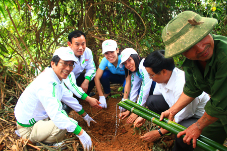 CVN trồng rừng vì một Việt Nam xanh