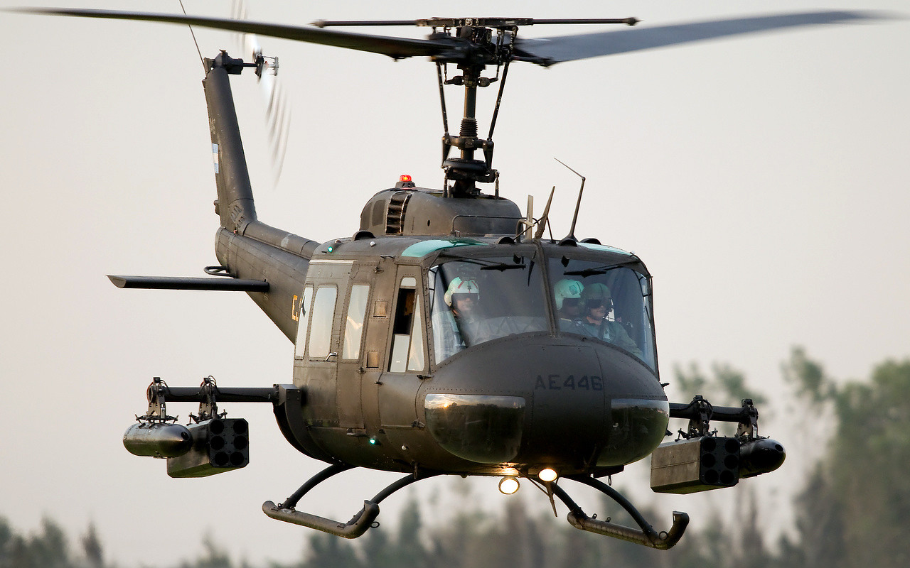 3.305 chiếc trực thăng quân sự UH-1 đã bị phá hủy trên chiến trường 