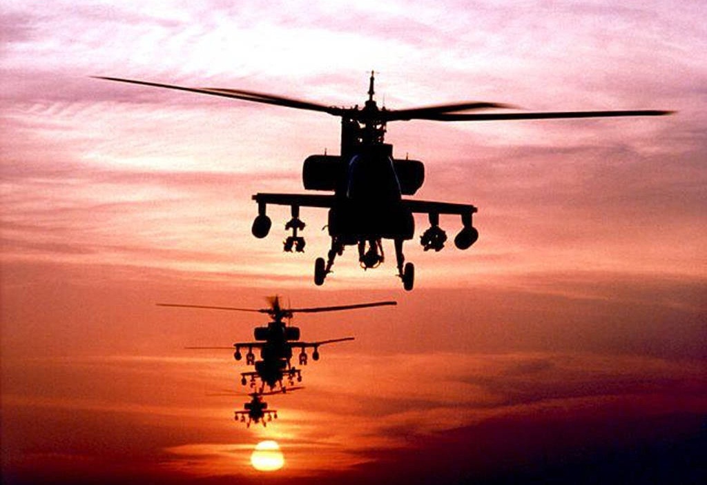 Trực thăng tấn công AH-64 Apache có thể hoạt động cả ngày lẫn đêm trong mọi điều kiện thời tiết