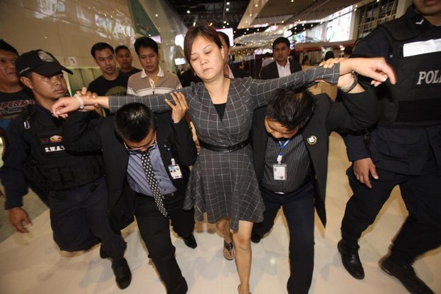 Nữ du khách Trung Quốc sau khi bị mổ để lấy viên kim cương đánh cắp