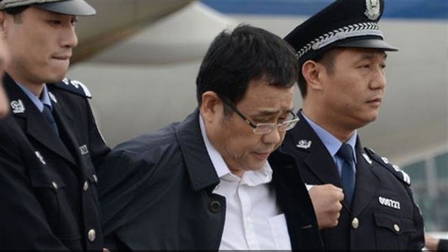 Quan tham nhũng Trung Quốc Li Huabo bị cảnh sát bắt giữ và kết án