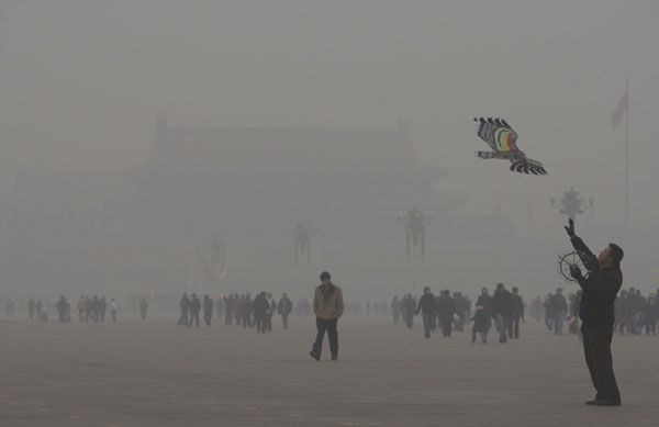 Người dân Trung Quốc đang phải đối mặt với tình trạng ô nhiễm không khí nghiêm trọng
