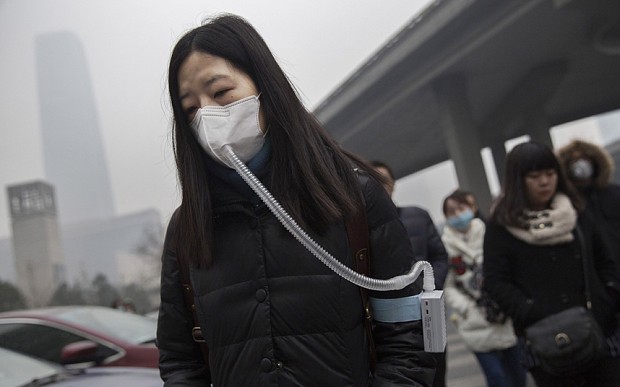 Cũng vì ô nhiễm không khí mà ngày càng nhiều dịch vụ lạ lùng, cung cấp không khí sạch nở rộ ở Trung Quốc