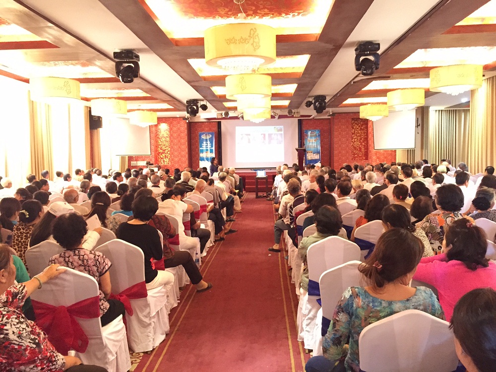 Gần 500 người tiêu dùng tại Khánh Hòa đã được tuyên truyền về quyền lợi của người tiêu dùng và được tư vấn về chăm sóc sức khỏe 