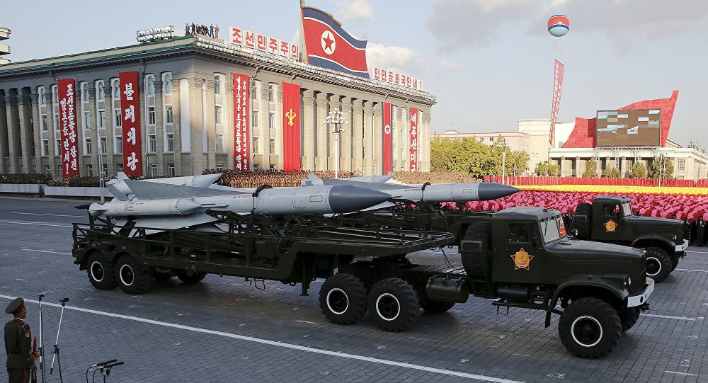 Trước đó, Triều Tiên tuyên bố đã thu nhỏ thành công vũ khí hạt nhân thành đầu đạn để gắn vào tên lửa