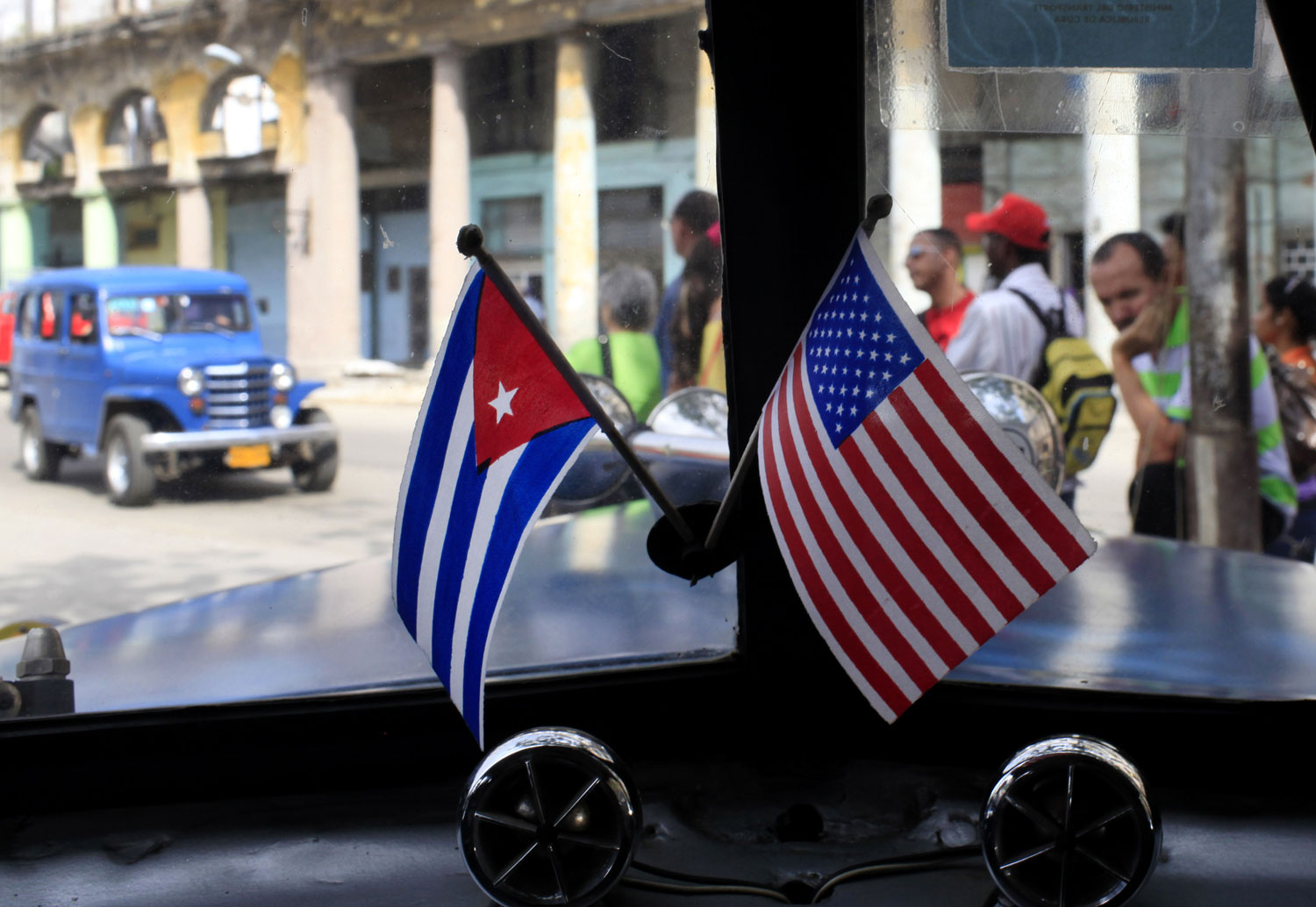 Tin kinh tế tài chính hôm nay ngày 16/1/2015: Mỹ đã nới lỏng cấm vận thương mại và đi lại với Cuba