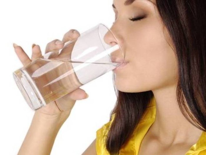 Uống nước đun sôi nhiều lần liệu có bị ung thư không là câu hỏi nhiều người tiêu dùng băn khoăn