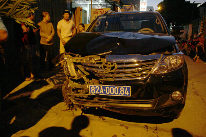 Chiếc xe công vụ do Viện trưởng VKS lái gây tai nạn giao thông rồi bỏ chạy