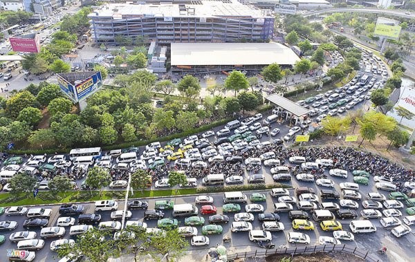 ùn tắc giao thông tại sân bay Tân Sơn Nhất
