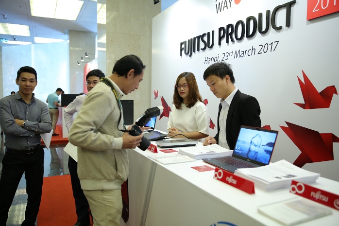 “Chiến lược kinh doanh và phát triển của Fujitsu tại thị trường Việt Nam năm 2017”