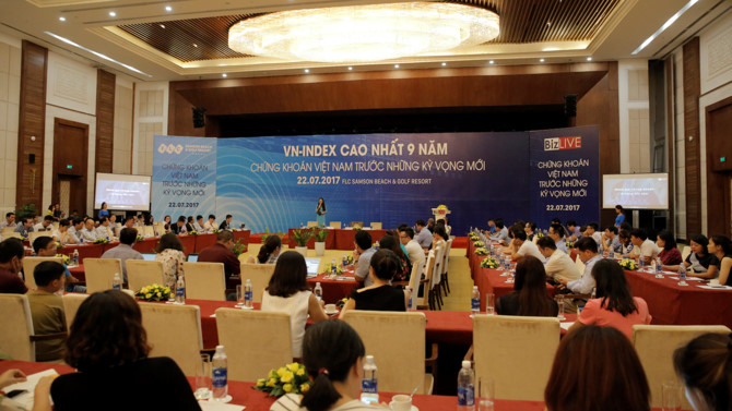 Tọa đàm “VN-Index cao nhất 9 năm, chứng khoán Việt Nam trước những kỳ vọng mới”