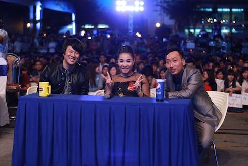 Bộ ba giám khảo Vietnam Idol 2015